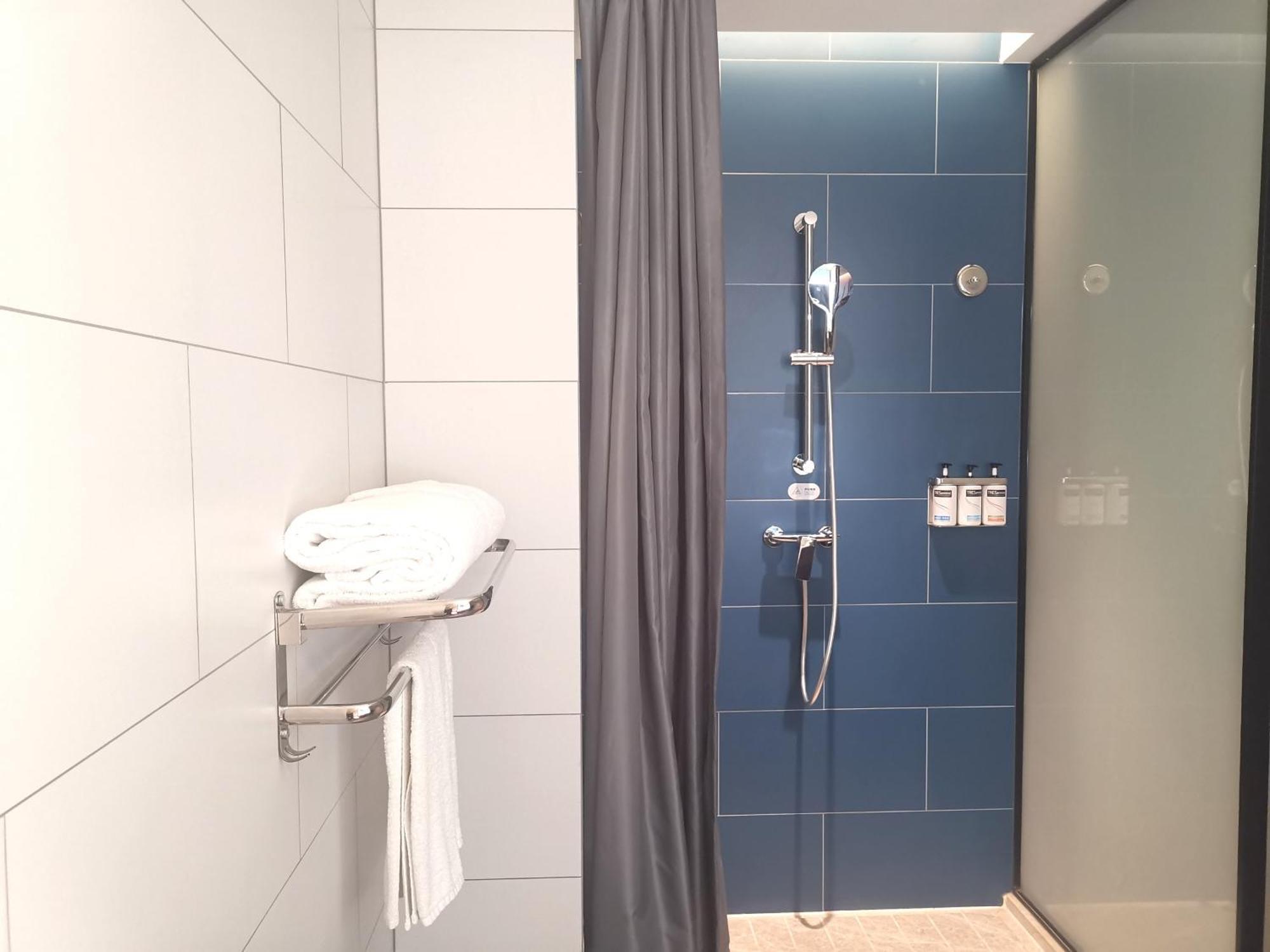 Holiday Inn Express Shanghai Expo Centre By Ihg Esterno foto